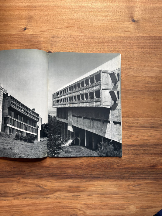 Couvent de La Tourette. Global Architecture GA11