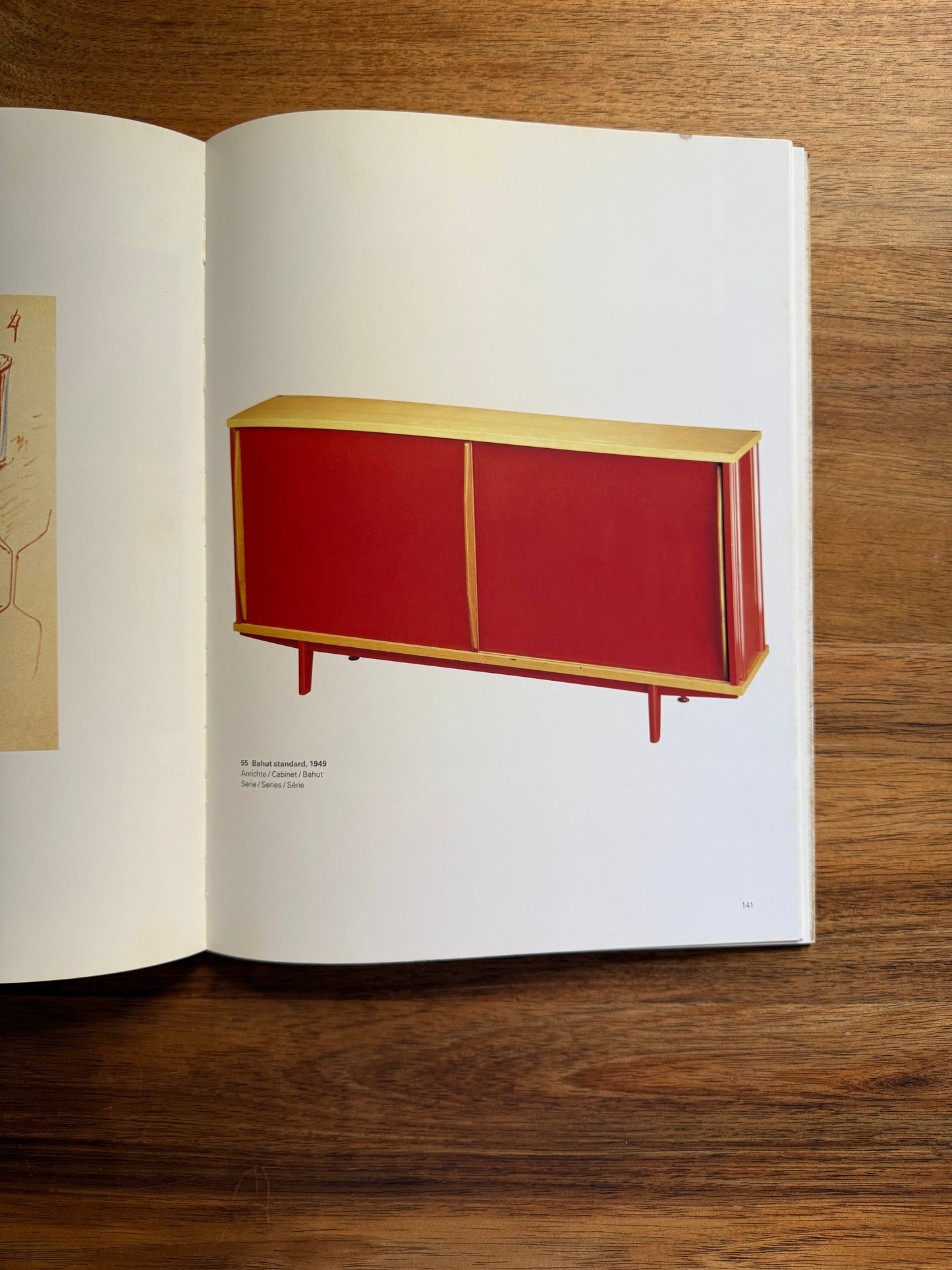 Jean Prouvé. Möbel. Furniture. Meubles.