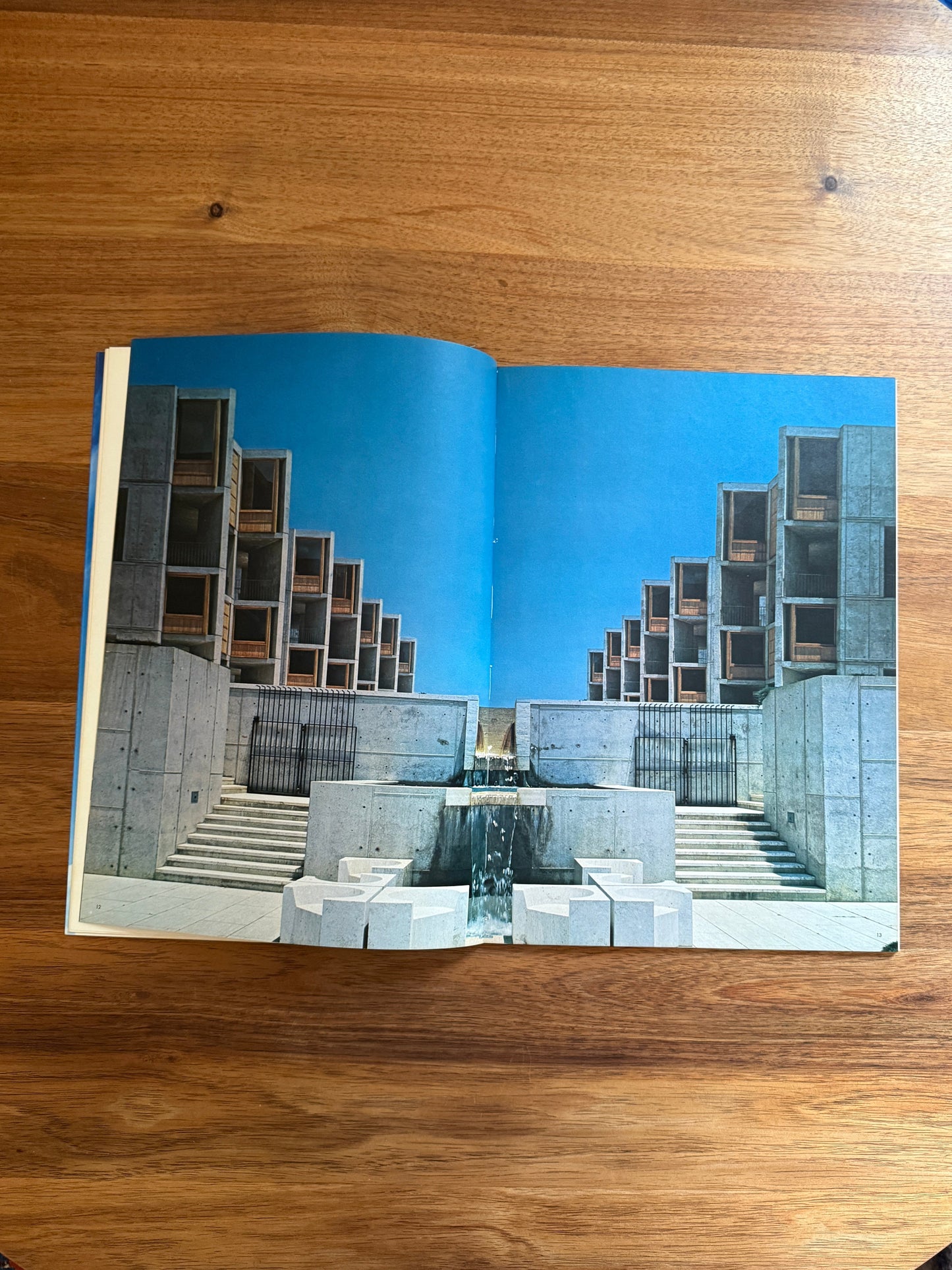 Louis Kahn: Richards Medical Research Building and Salk Institute. Global Architecture GA5