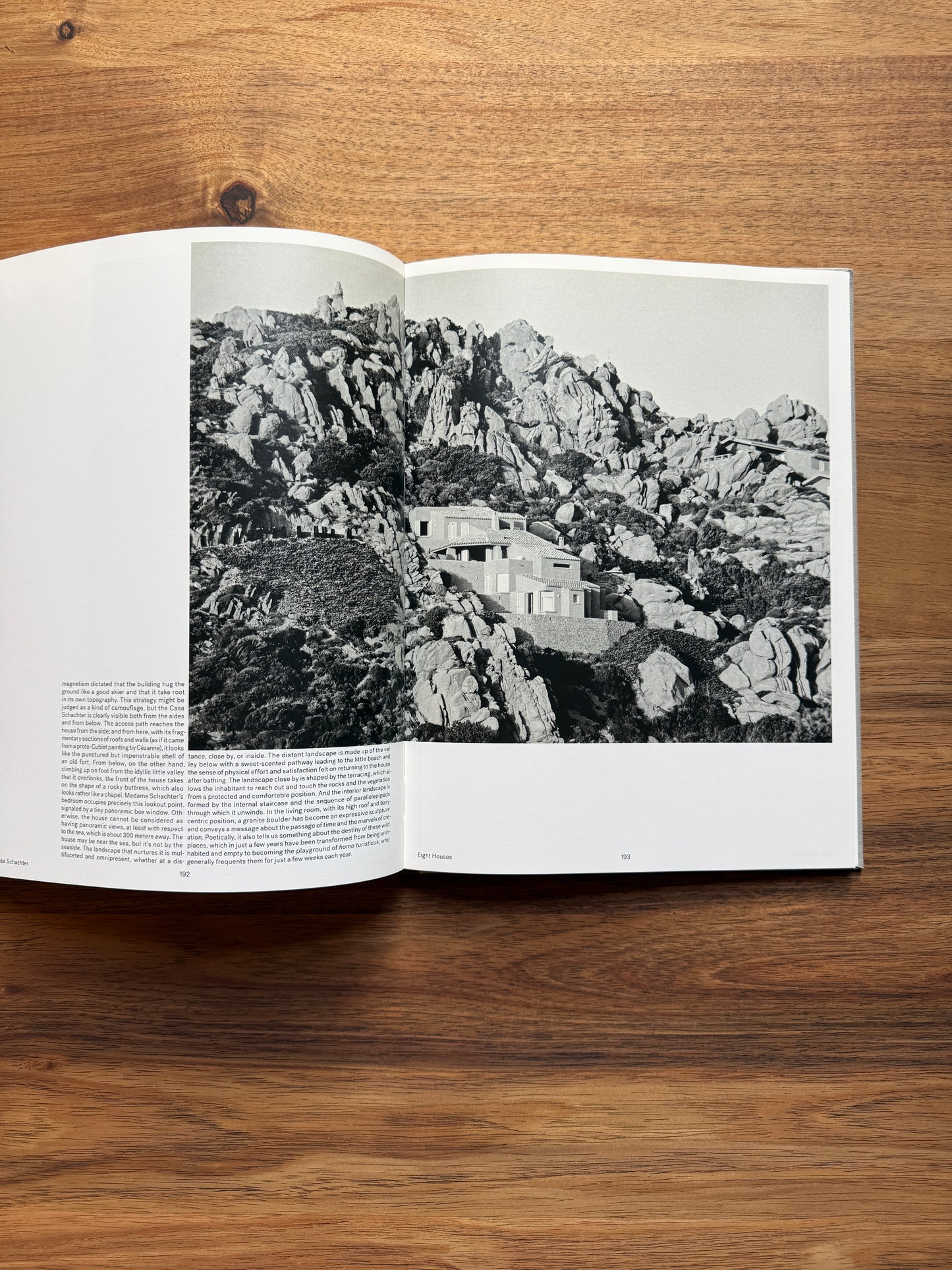 The Inhabited Pathway: The Built Works of Alberto Ponis in Sardinia