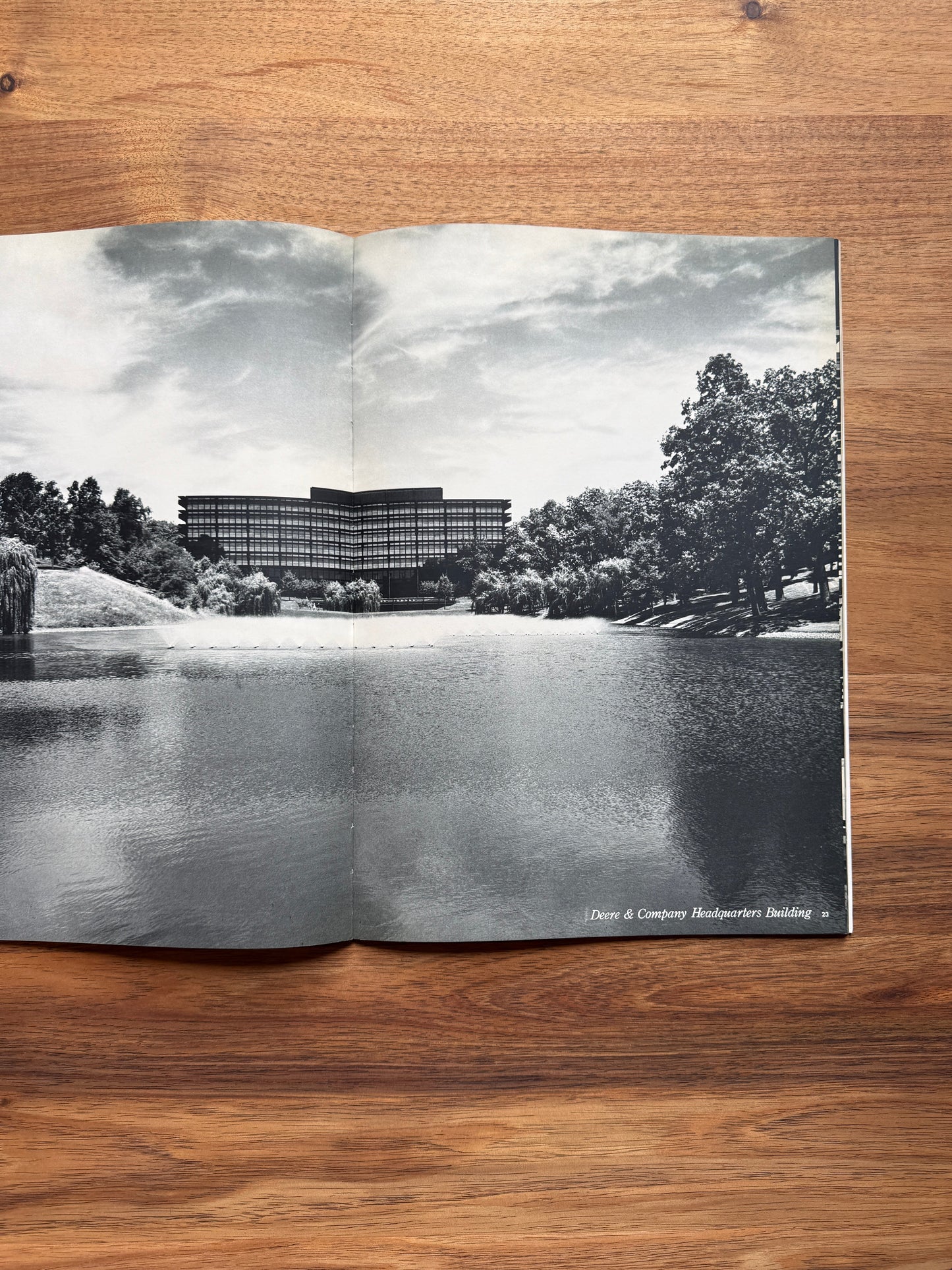 Eero Saarinen. Global Architecture GA6