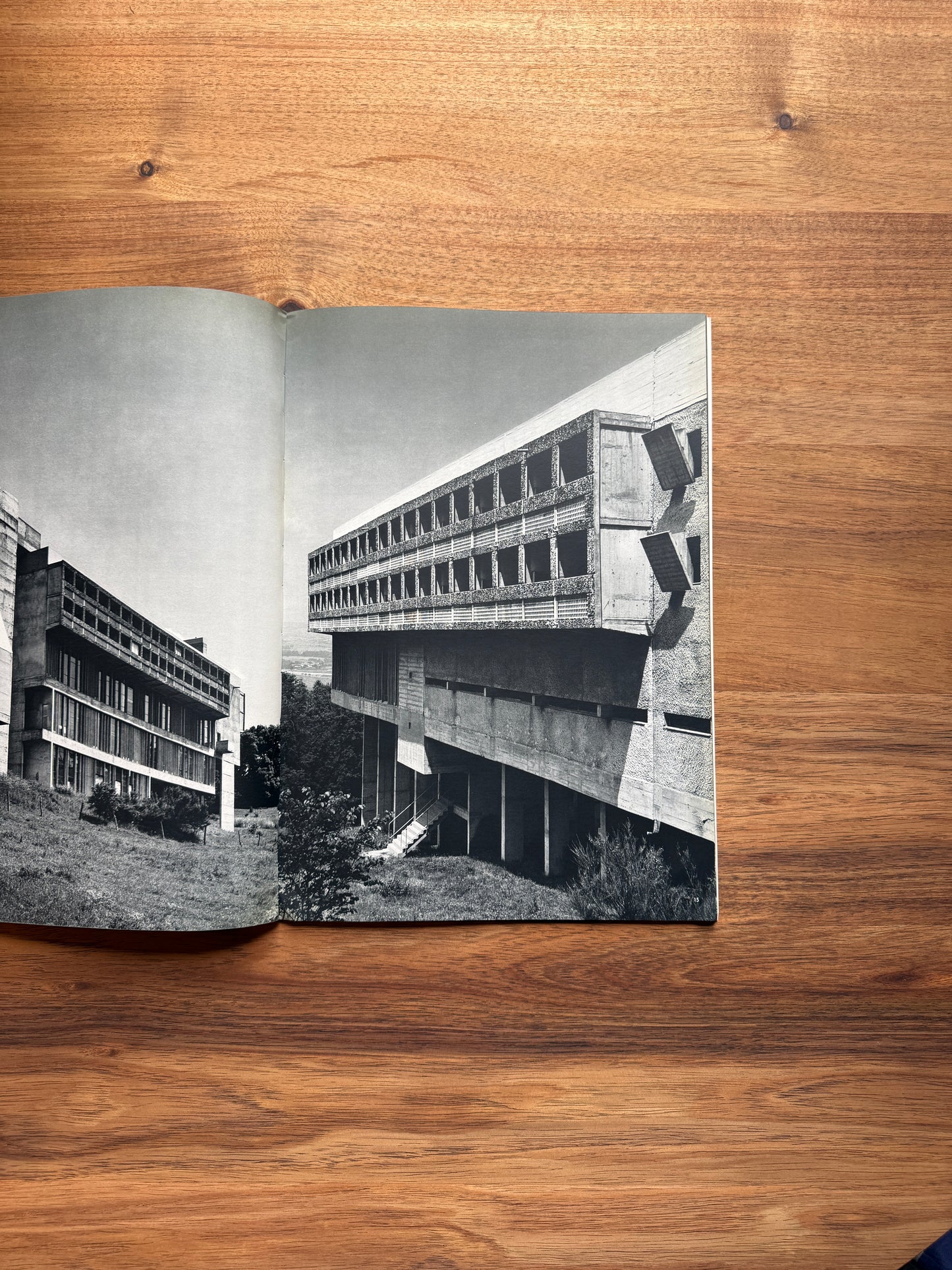 Couvent de La Tourette. Global Architecture GA11