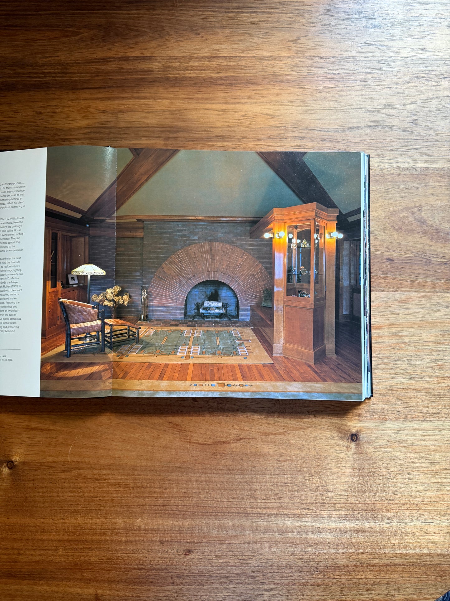 Frank Lloyd Wright: The Rooms