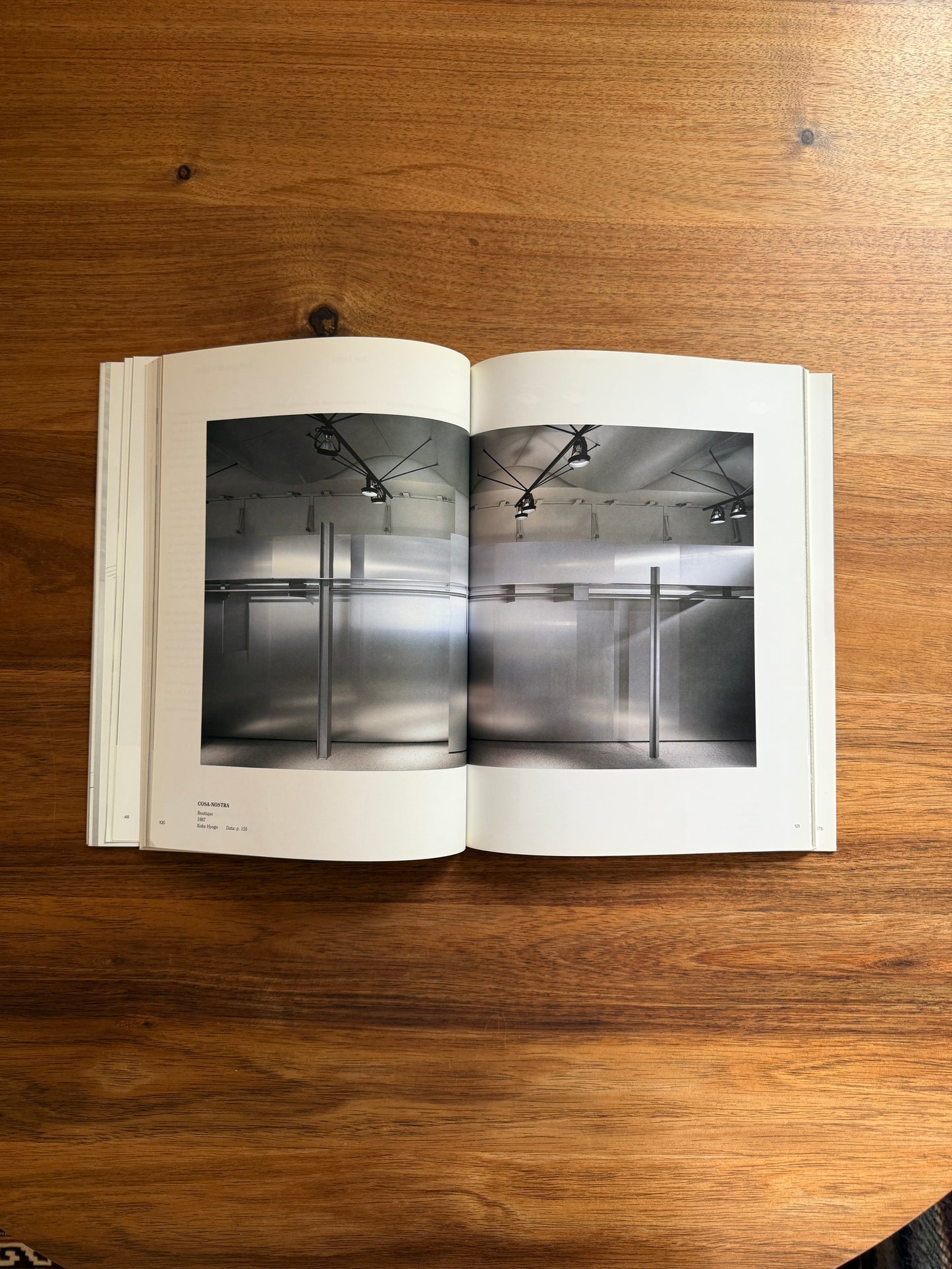 Interior Design: Uchida, Mitsuhashi and Studio 80