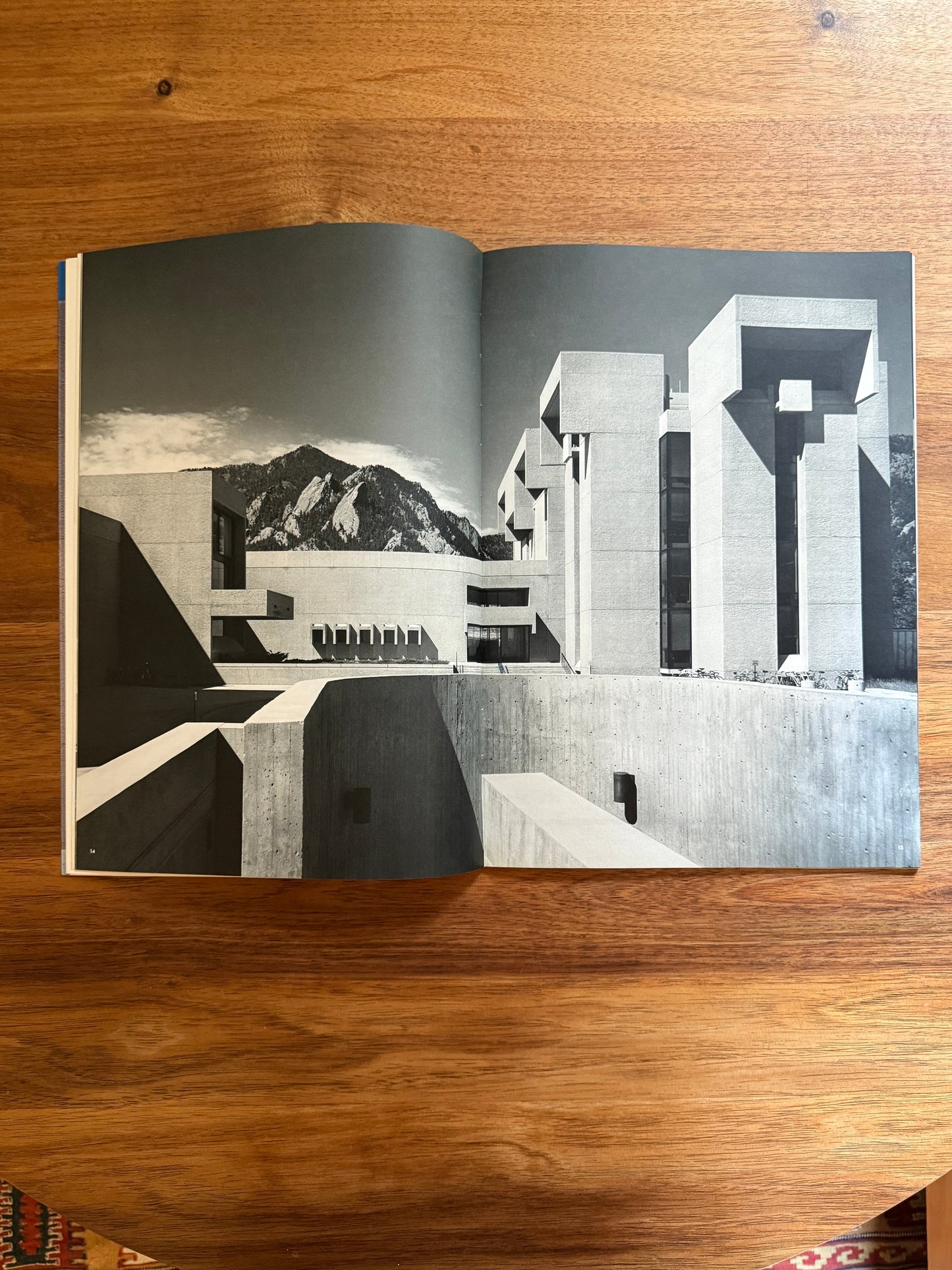 I. M. Pei & Partners. Global Architecture GA41