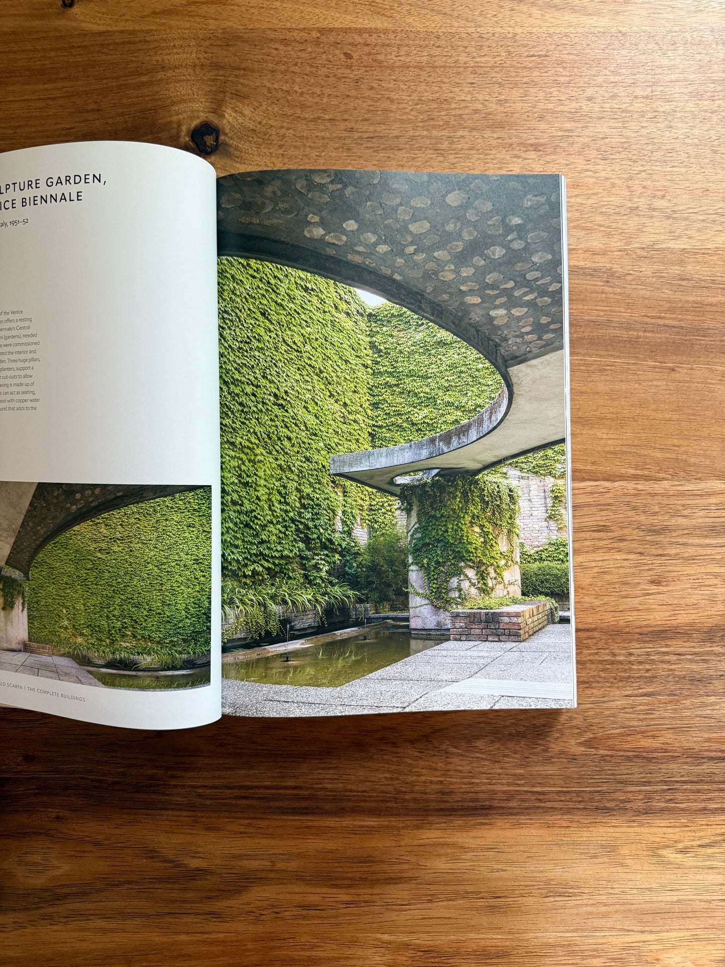 Carlo Scarpa: The Complete Buildings